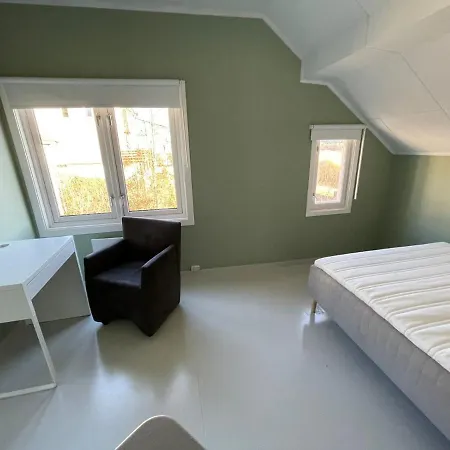 Ledig Rom,hus,hostel Til Utleie 7 Km Fra